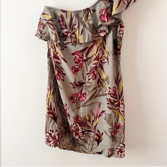 ASTR The Label One Shoulder Tropical Floral Print Ruffle Mini Dress Size XS NEW - Picture 3 of 11